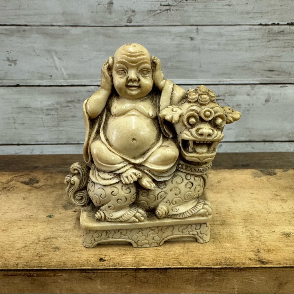 Vintage Ivory Colored Resing 4" Buddha Statue Hear No Evil